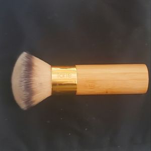 Tarter brush